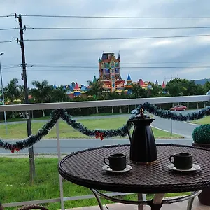 Queiroz Em Frente Ao Parque Beto Carrero Estalagem Penha (Santa Catarina)